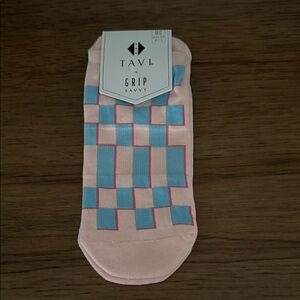 Grip Savvy Women’s  Socks - Peach and Blue